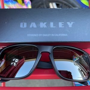 NWT Oakley Prizm Sunglasses